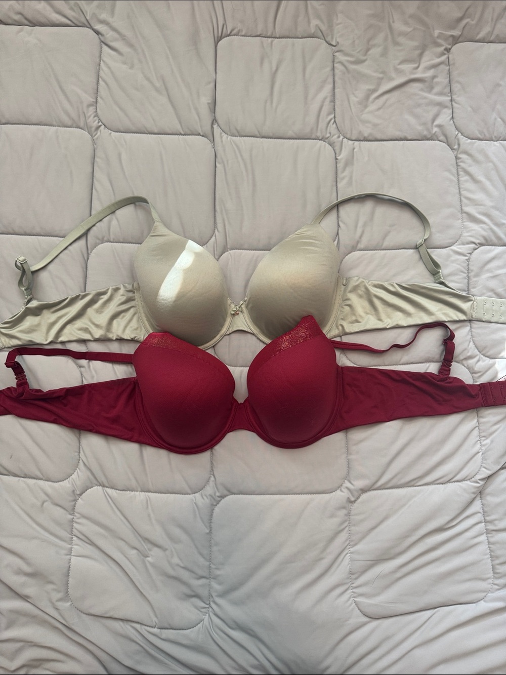 2 Body By Victoria bras